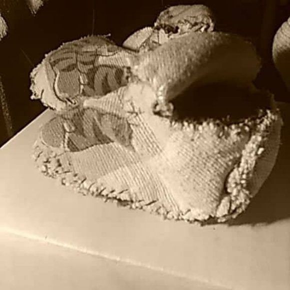 Booties & slippers - Picture 3 of 12